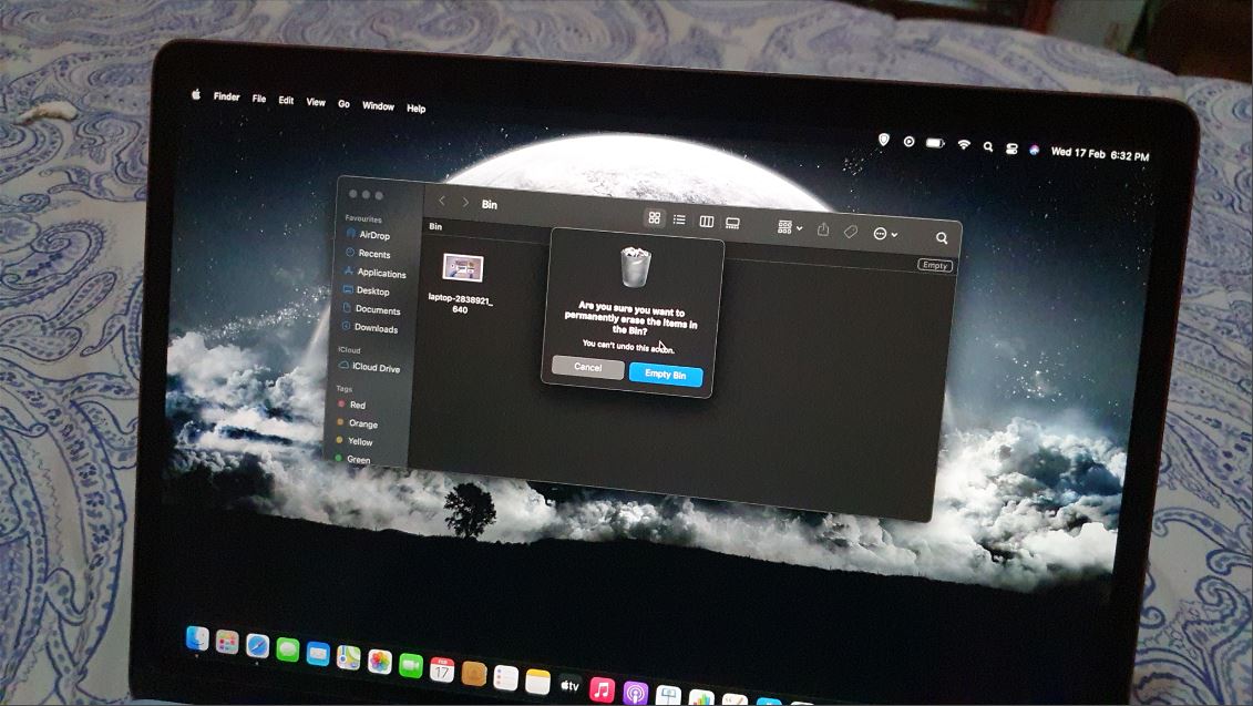 how to clear storage on mac air